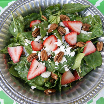 Summer Salad Series: Simple Strawberry Pecan Salad