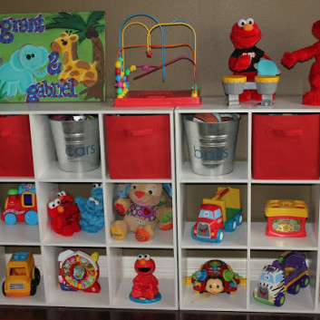 Kids Week: An Organized Playroom